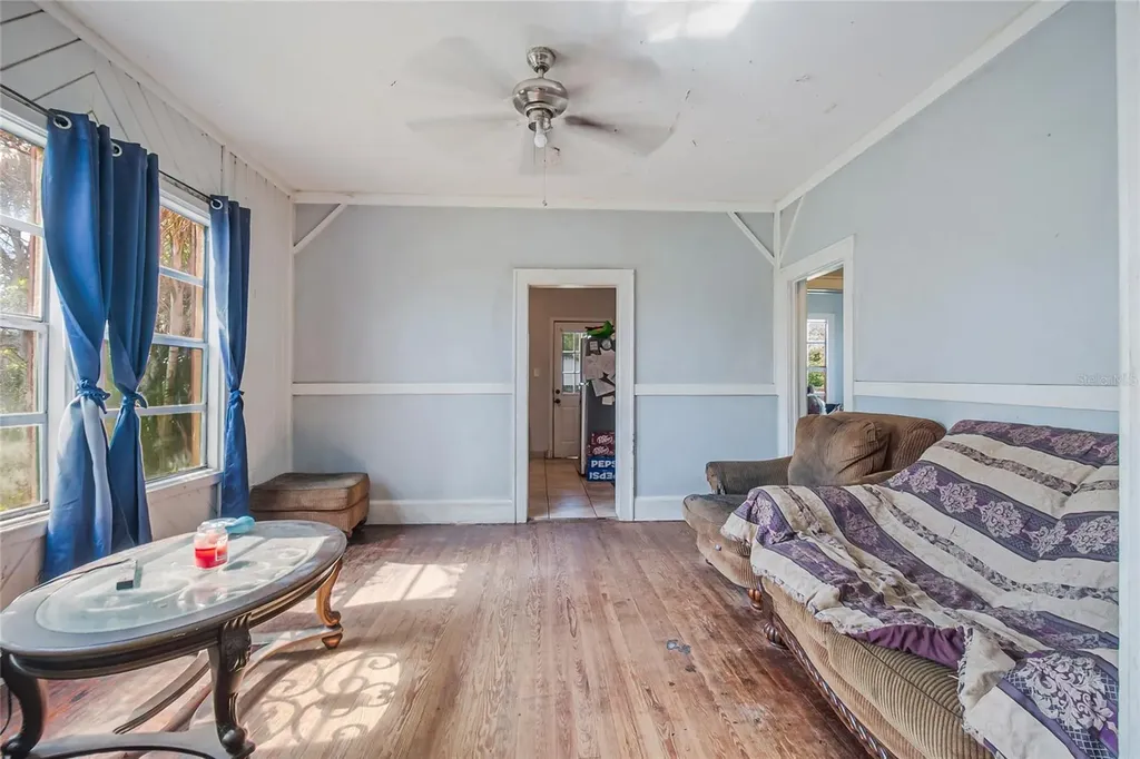 311 W Pearce Avenue Eagle Lake FL 33839
