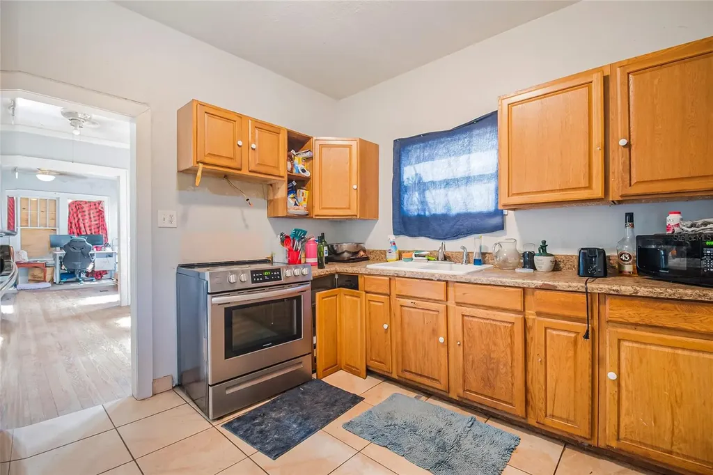 311 W Pearce Avenue Eagle Lake FL 33839