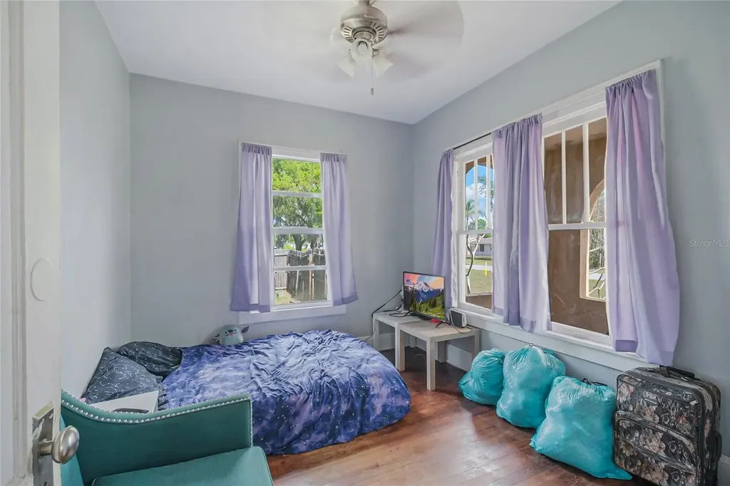 311 W Pearce Avenue Eagle Lake FL 33839