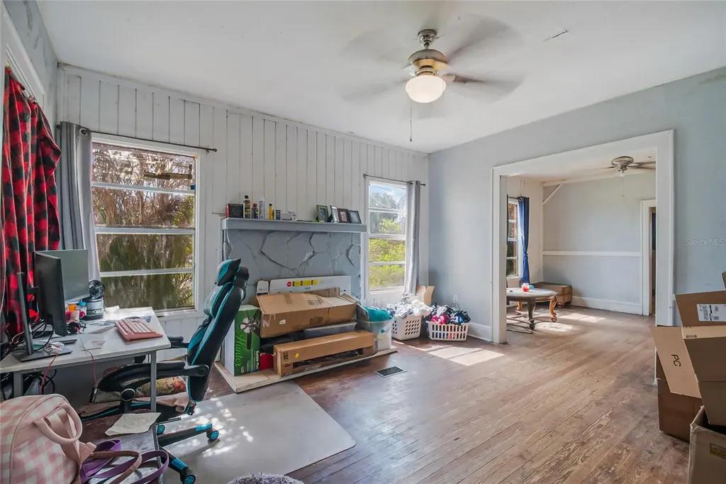 311 W Pearce Avenue Eagle Lake FL 33839