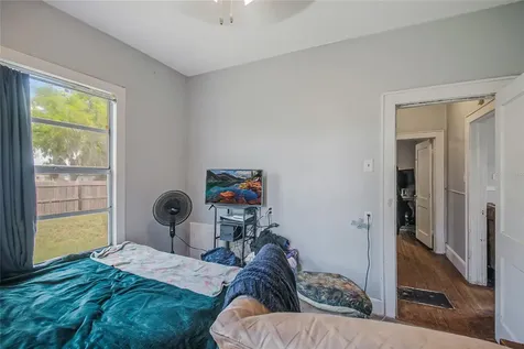 311 W Pearce Avenue Eagle Lake FL 33839
