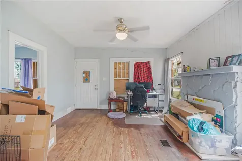 311 W Pearce Avenue Eagle Lake FL 33839