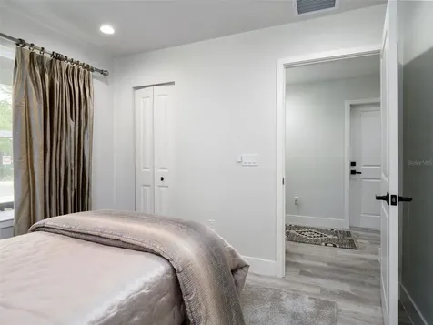 1123 NW 6th Place Gainesville FL 32601
