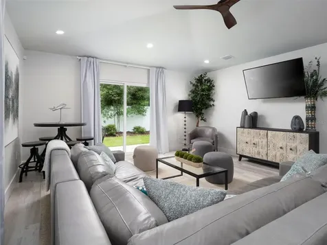 1123 NW 6th Place Gainesville FL 32601