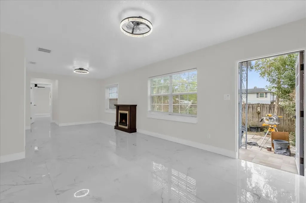 7506 Mott Avenue Orlando FL 32810