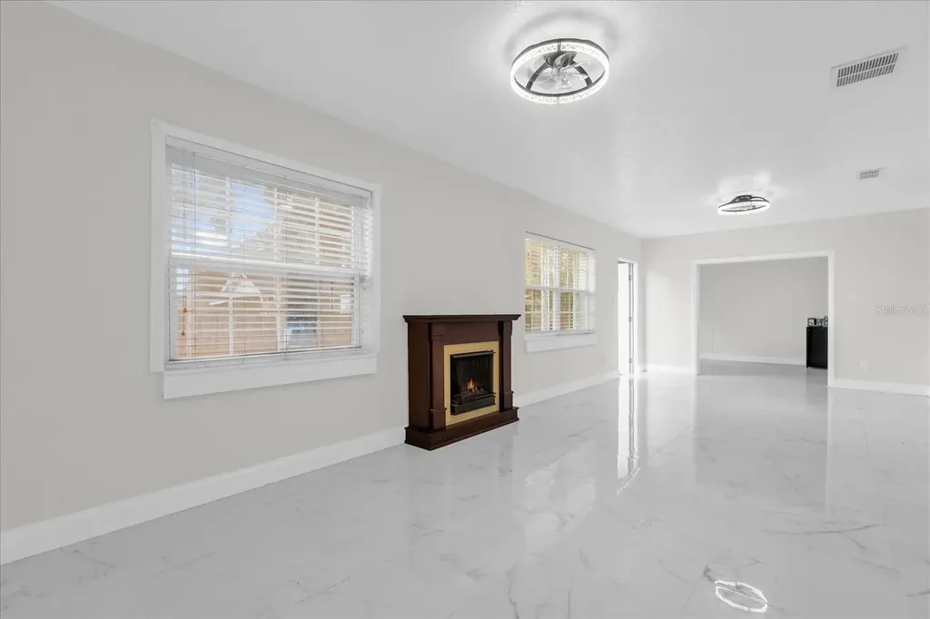 7506 Mott Avenue Orlando FL 32810