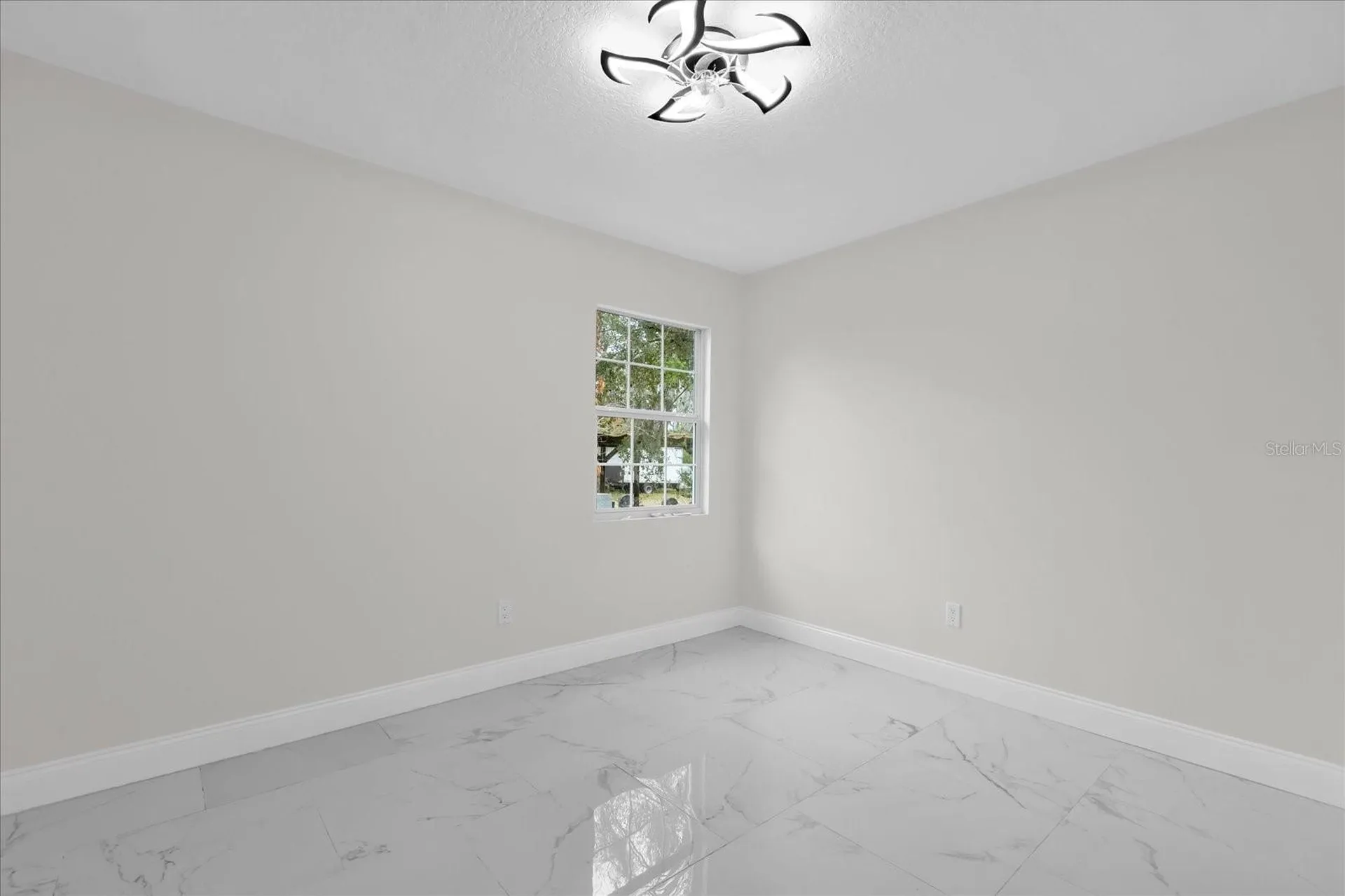 7506 Mott Avenue Orlando FL 32810