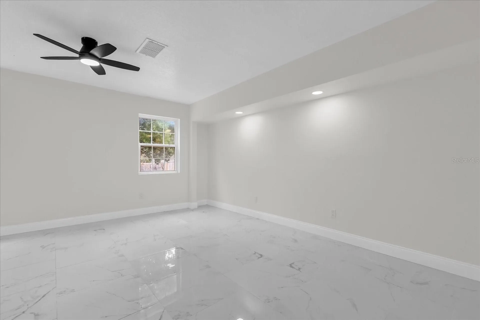 7506 Mott Avenue Orlando FL 32810