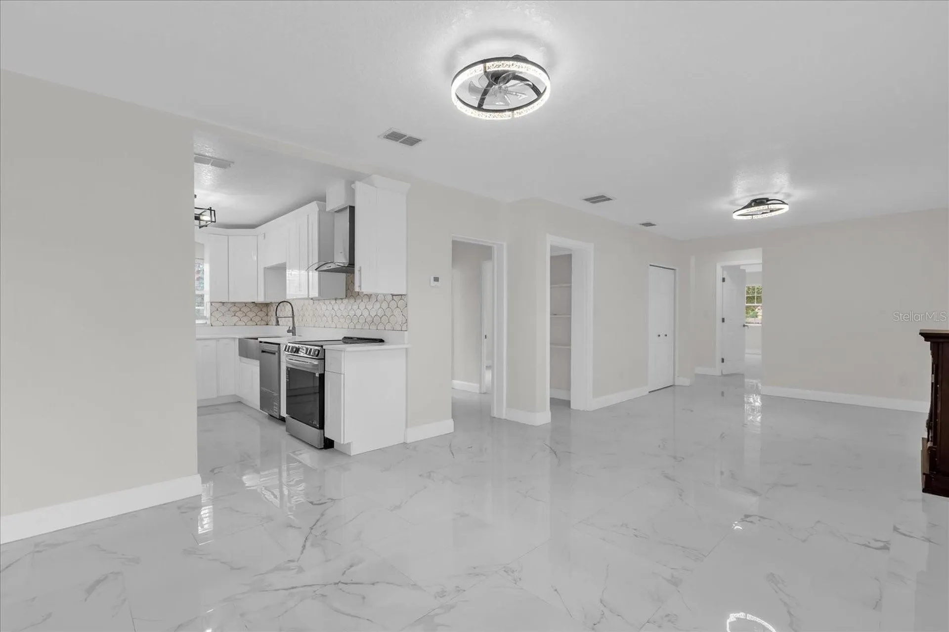 7506 Mott Avenue Orlando FL 32810