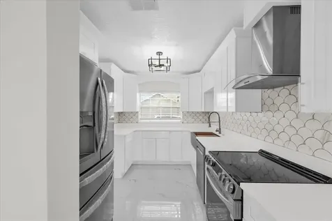 7506 Mott Avenue Orlando FL 32810
