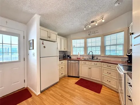 101 Saint George Court Apollo Beach FL 33572