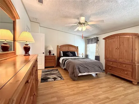 101 Saint George Court Apollo Beach FL 33572