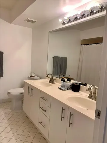 6061 Bahia Del Mar Circle St Petersburg FL 33715