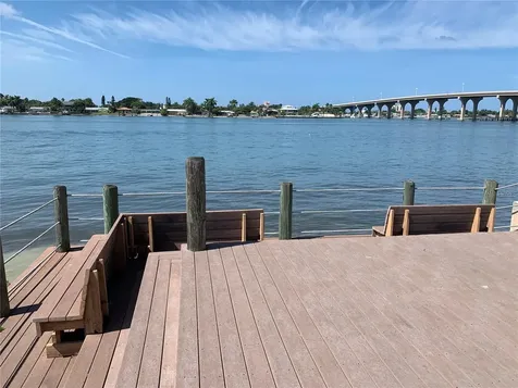 6061 Bahia Del Mar Circle St Petersburg FL 33715