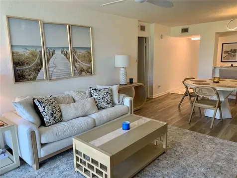 6061 Bahia Del Mar Circle St Petersburg FL 33715