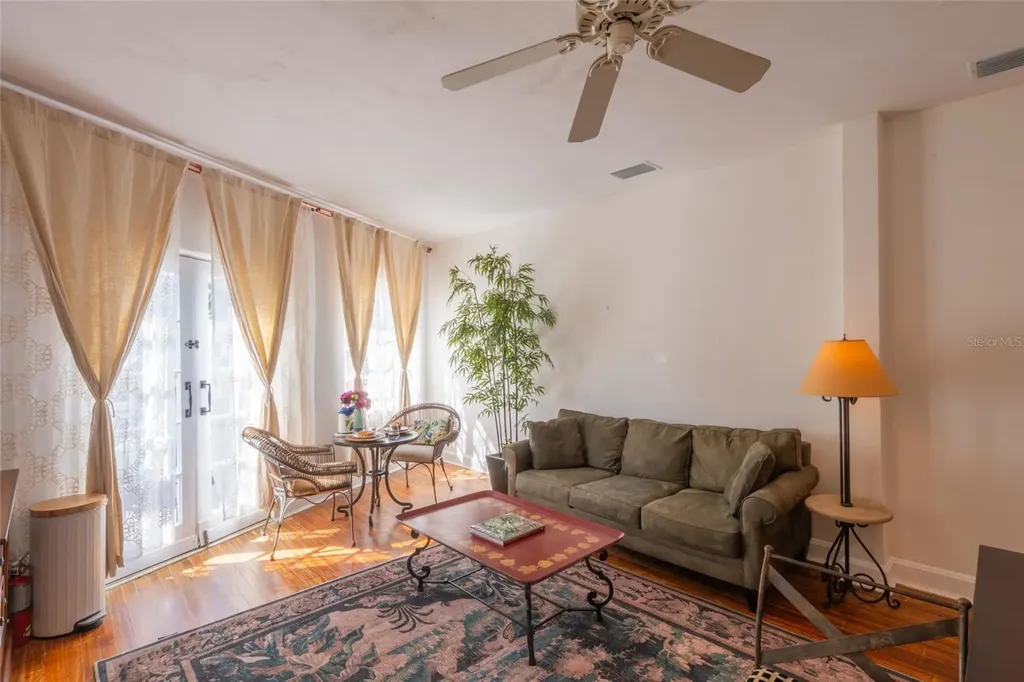 530 S Orange Avenue Sarasota FL 34236