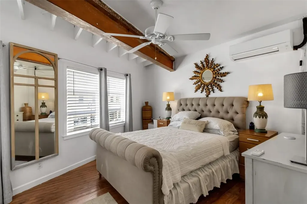 530 S Orange Avenue Sarasota FL 34236