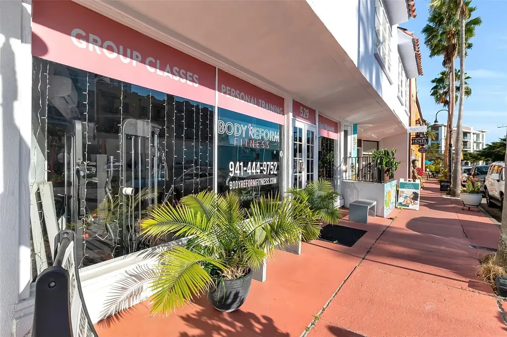 530 S Orange Avenue Sarasota FL 34236