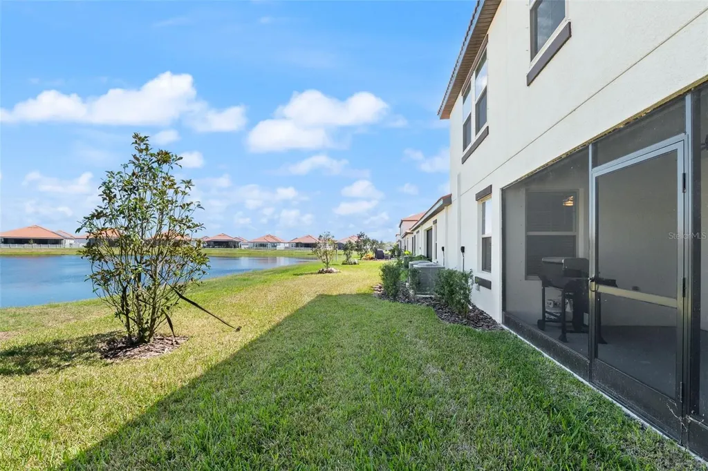17551 Holly Well Avenue Wimauma FL 33598