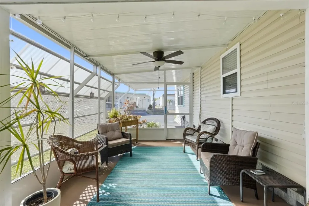 7263 Mount Essex Drive NE St Petersburg FL 33702