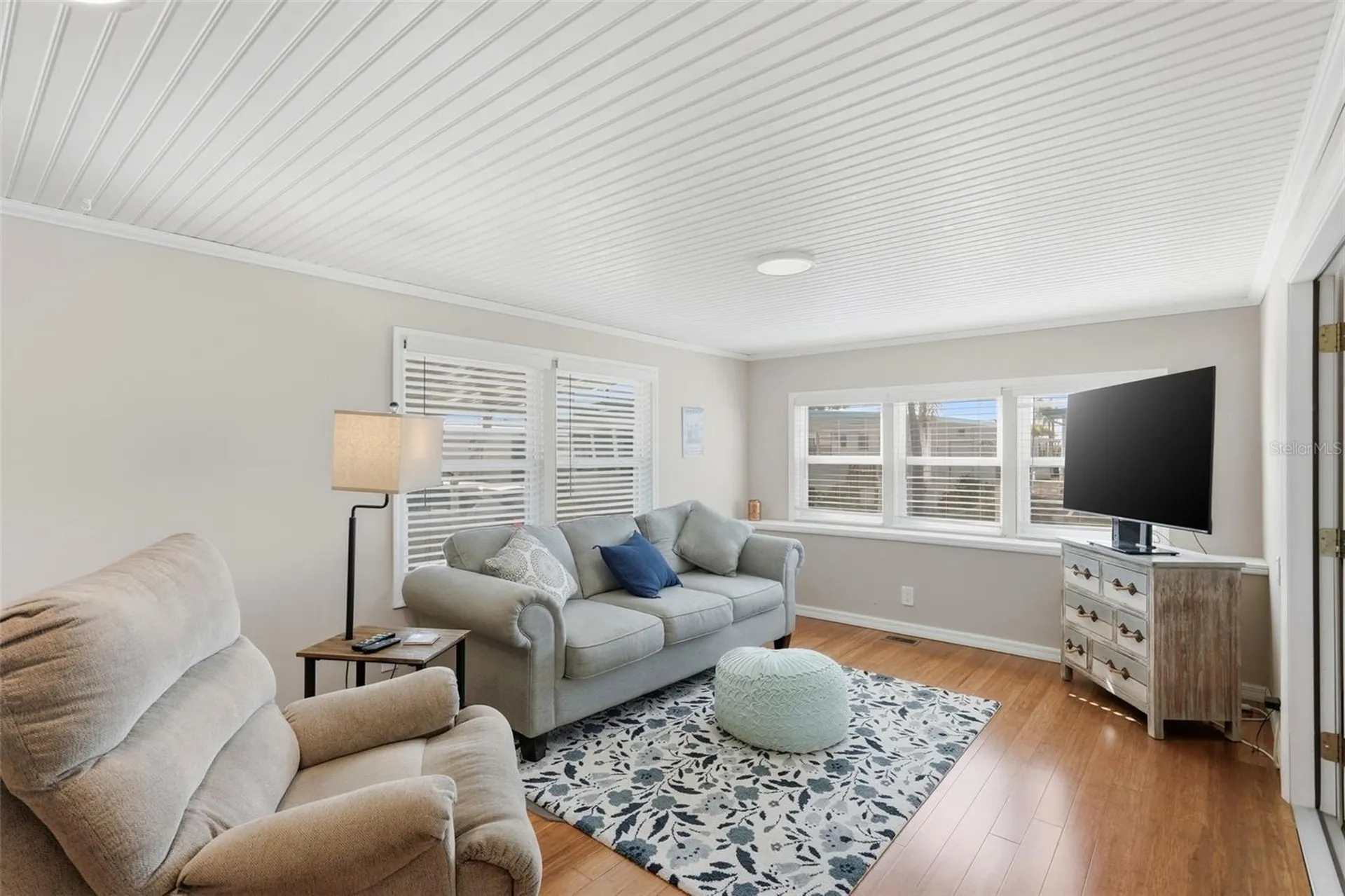 7263 Mount Essex Drive NE St Petersburg FL 33702