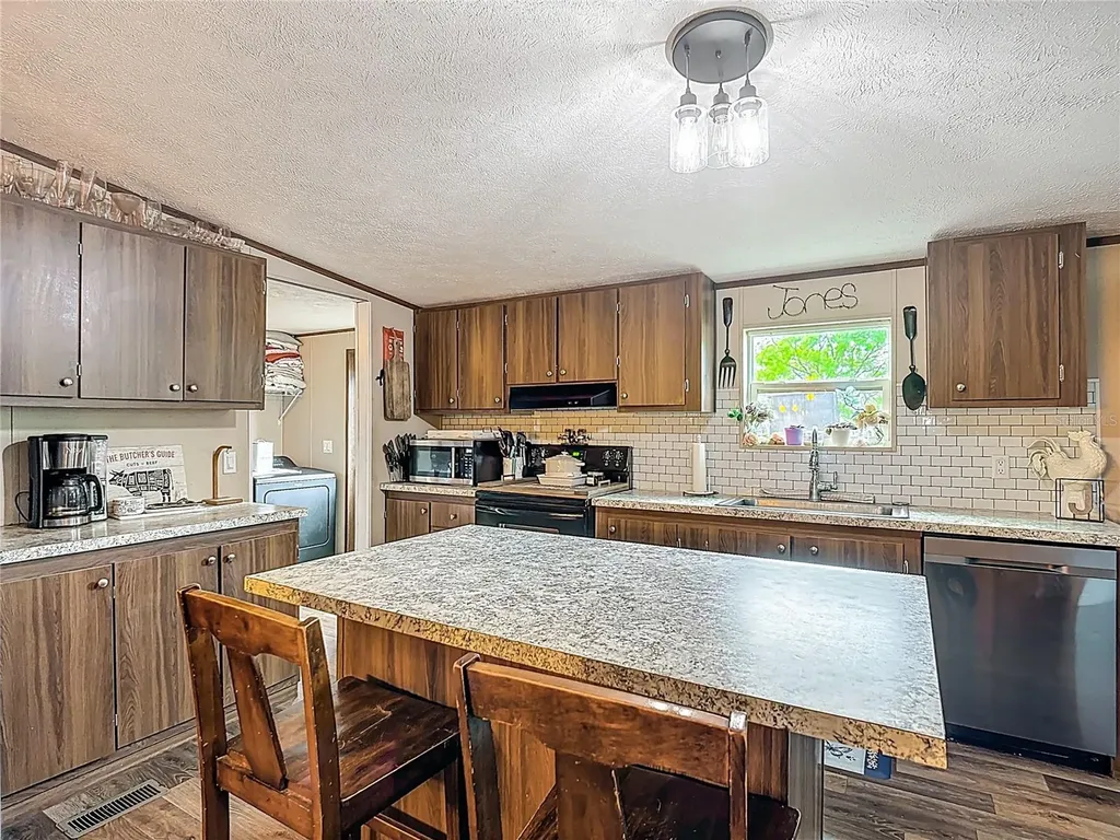 8970 Atlas Drive St Cloud FL 34773