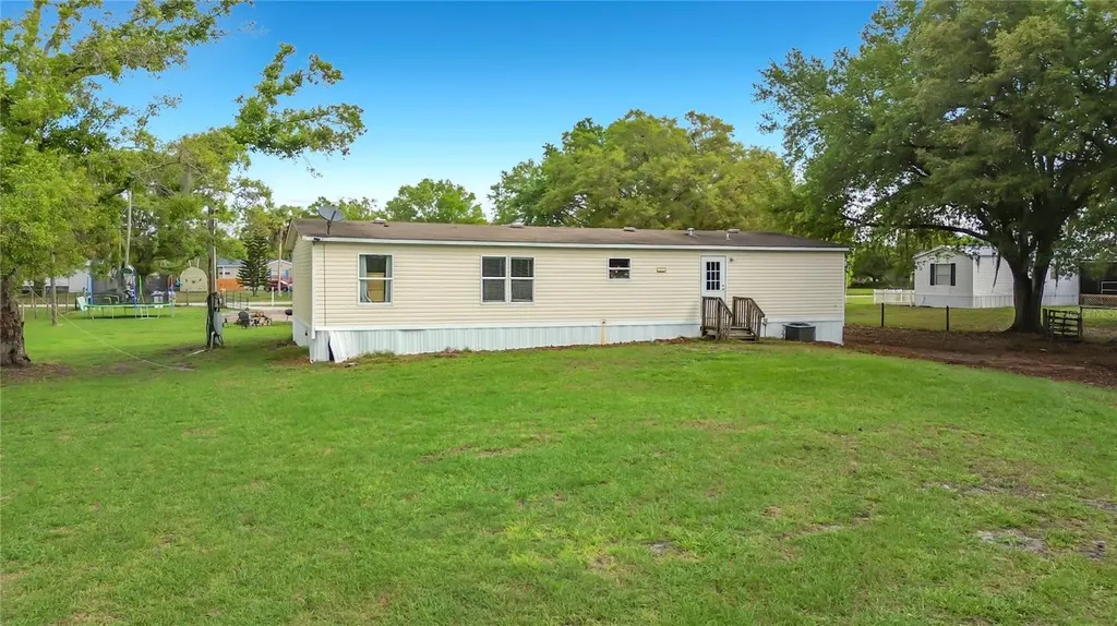 8970 Atlas Drive St Cloud FL 34773