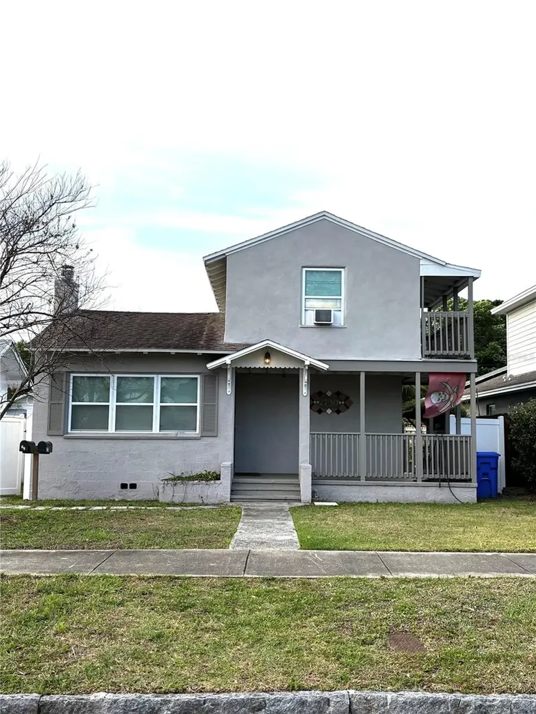 2730 Dartmouth Avenue N St Petersburg FL 33713