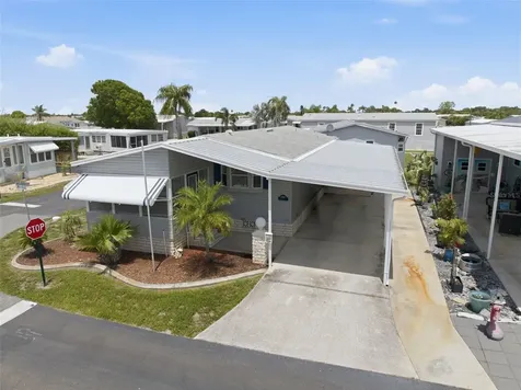 6907 Americana Drive NE St Petersburg FL 33702