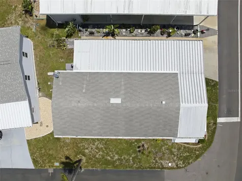 6907 Americana Drive NE St Petersburg FL 33702