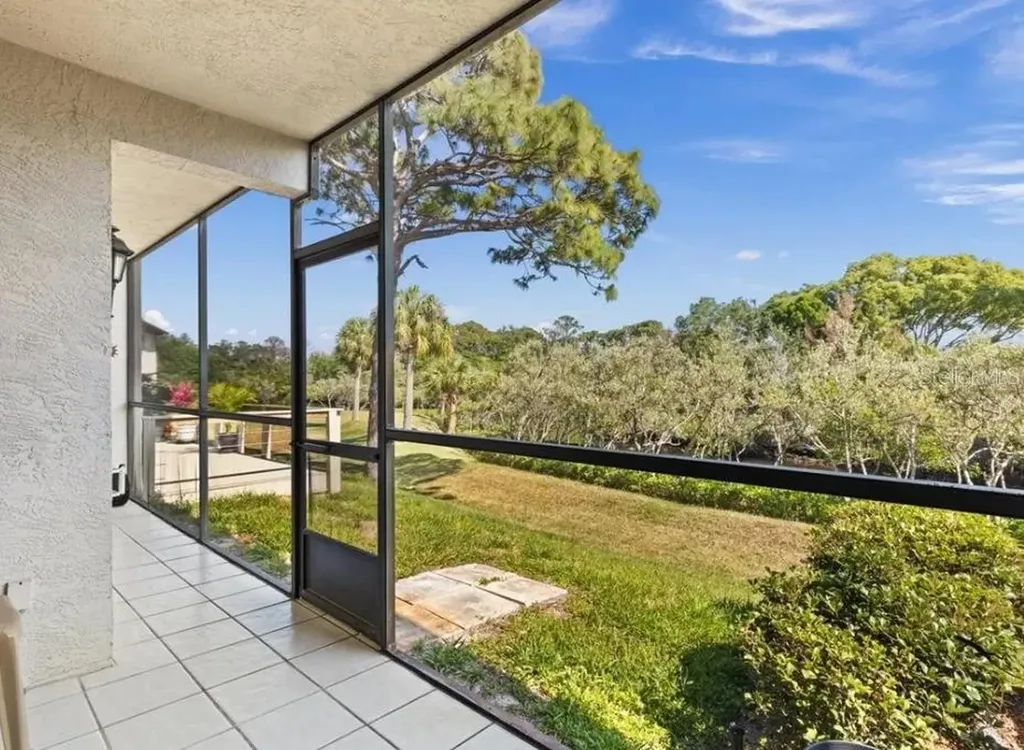1669 Seascape Circle Tarpon Springs FL 34689