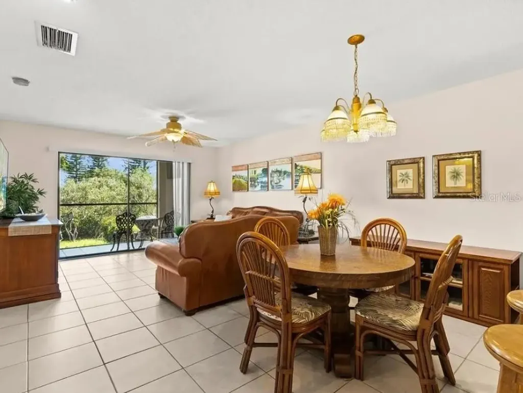 1669 Seascape Circle Tarpon Springs FL 34689