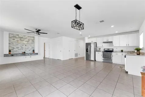 213 Lake Lucerne Way Winter Haven FL 33881