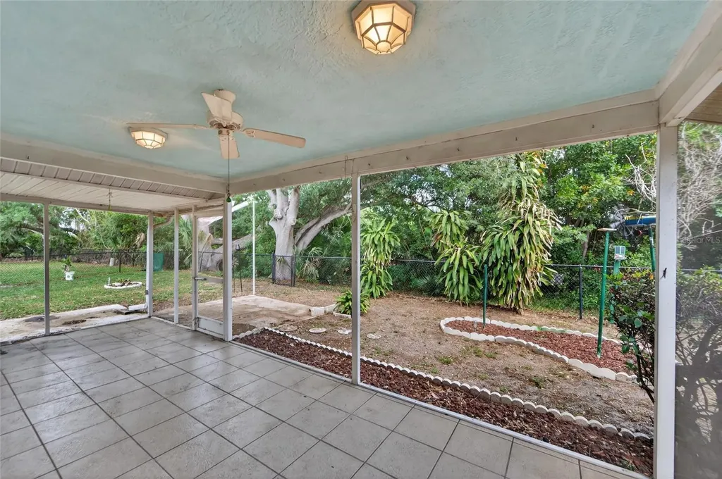 5644 29th Street Circle E Bradenton FL 34203