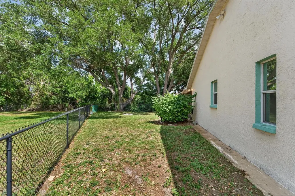5644 29th Street Circle E Bradenton FL 34203