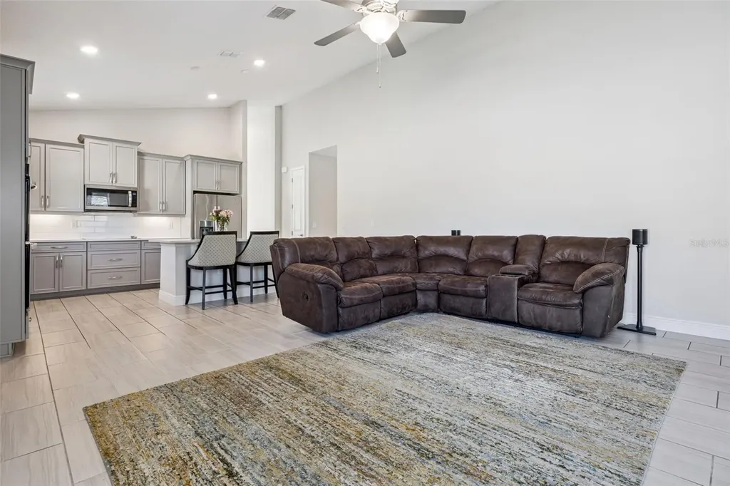 307 Terracotta Terrace Howey In The Hills FL 34737
