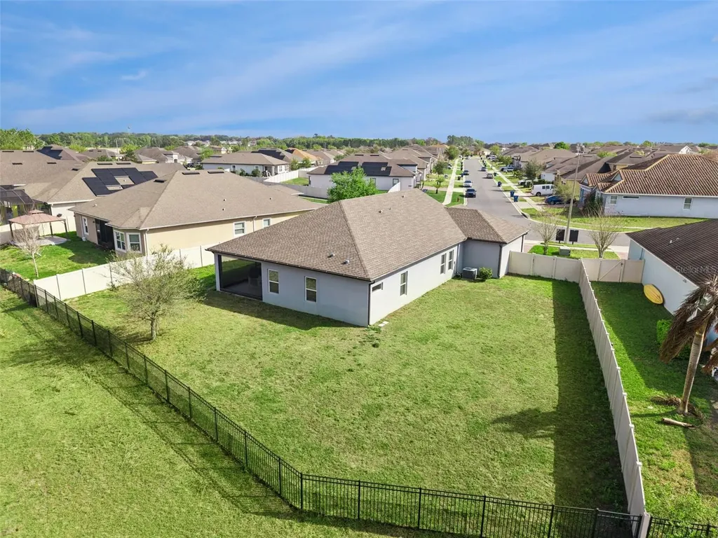 307 Terracotta Terrace Howey In The Hills FL 34737