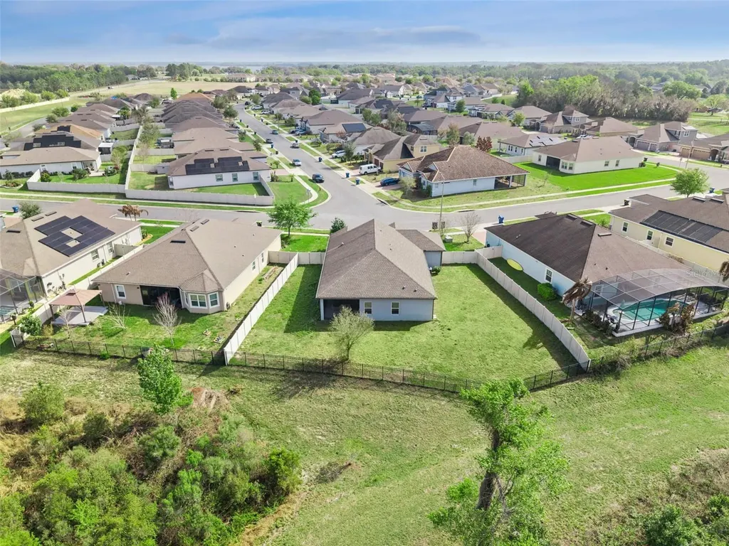 307 Terracotta Terrace Howey In The Hills FL 34737