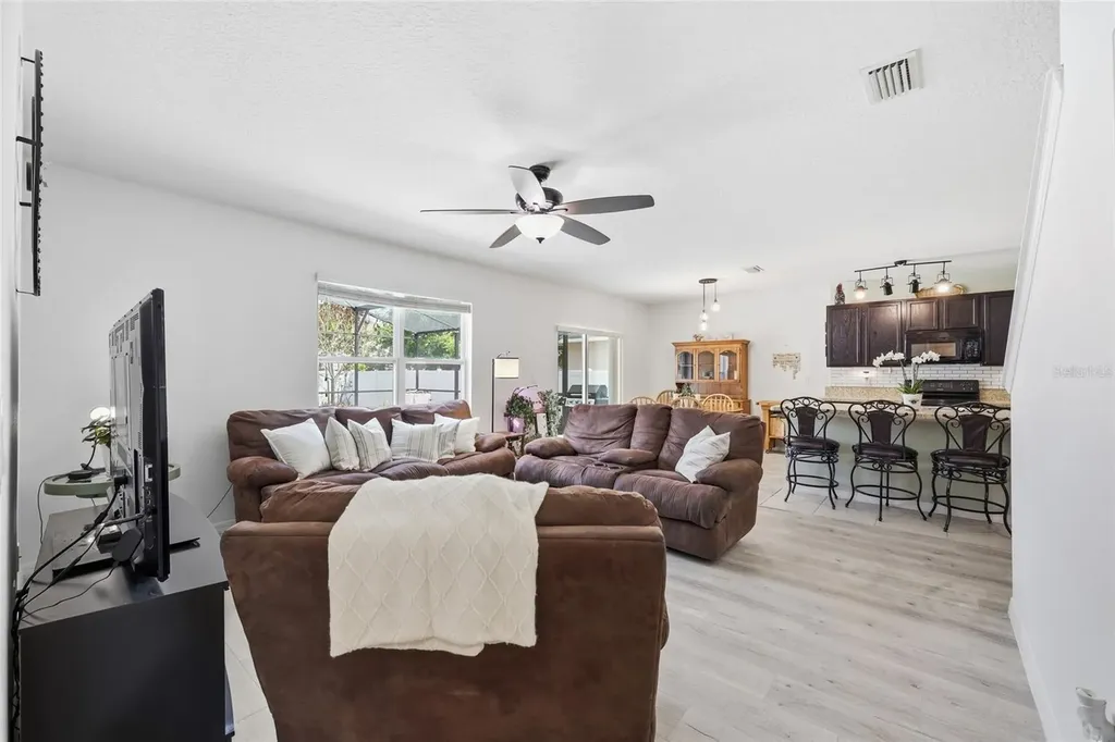 1489 Twin Valley Terrace Kissimmee FL 34744