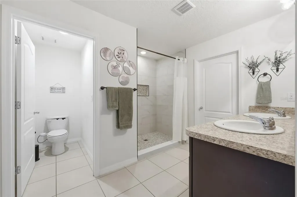 1489 Twin Valley Terrace Kissimmee FL 34744