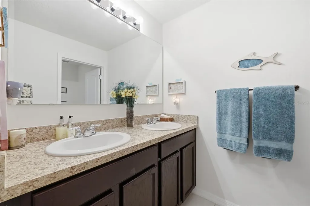 1489 Twin Valley Terrace Kissimmee FL 34744