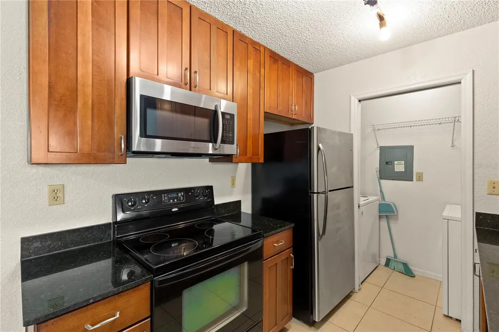 10265 Gandy Boulevard N St Petersburg FL 33702