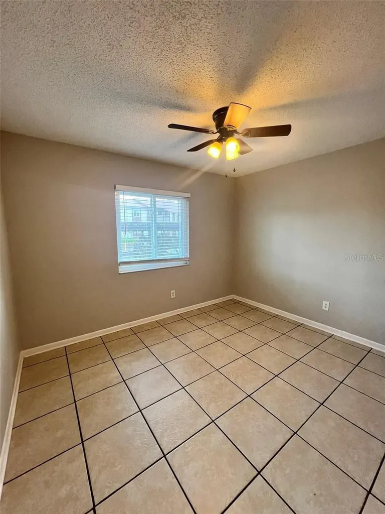 39132 County Road 54 Zephyrhills FL 33542