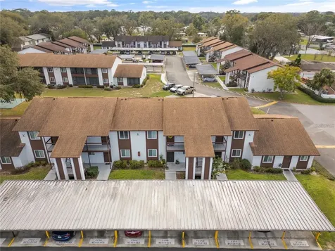 39132 County Road 54 Zephyrhills FL 33542