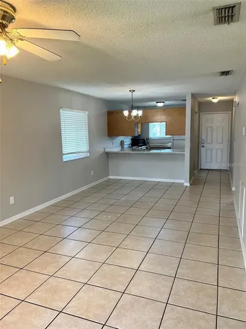 39132 County Road 54 Zephyrhills FL 33542