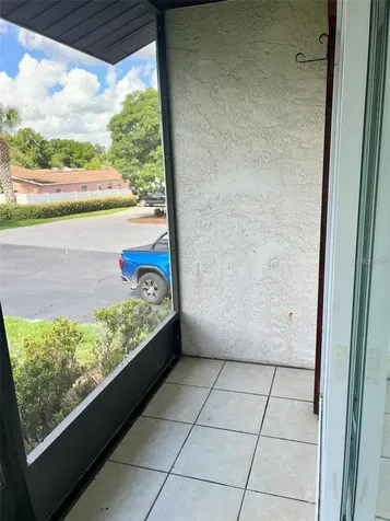 39132 County Road 54 Zephyrhills FL 33542