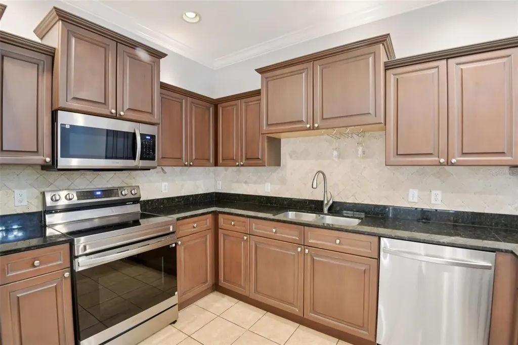 300 Valencia Circle St Petersburg FL 33716