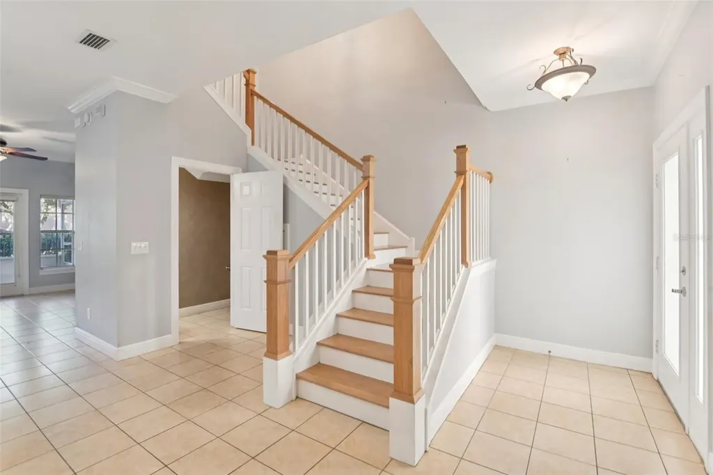 300 Valencia Circle St Petersburg FL 33716