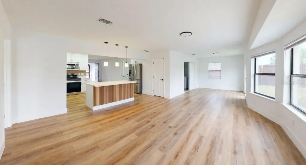 107 Iguala Drive Kissimmee FL 34743