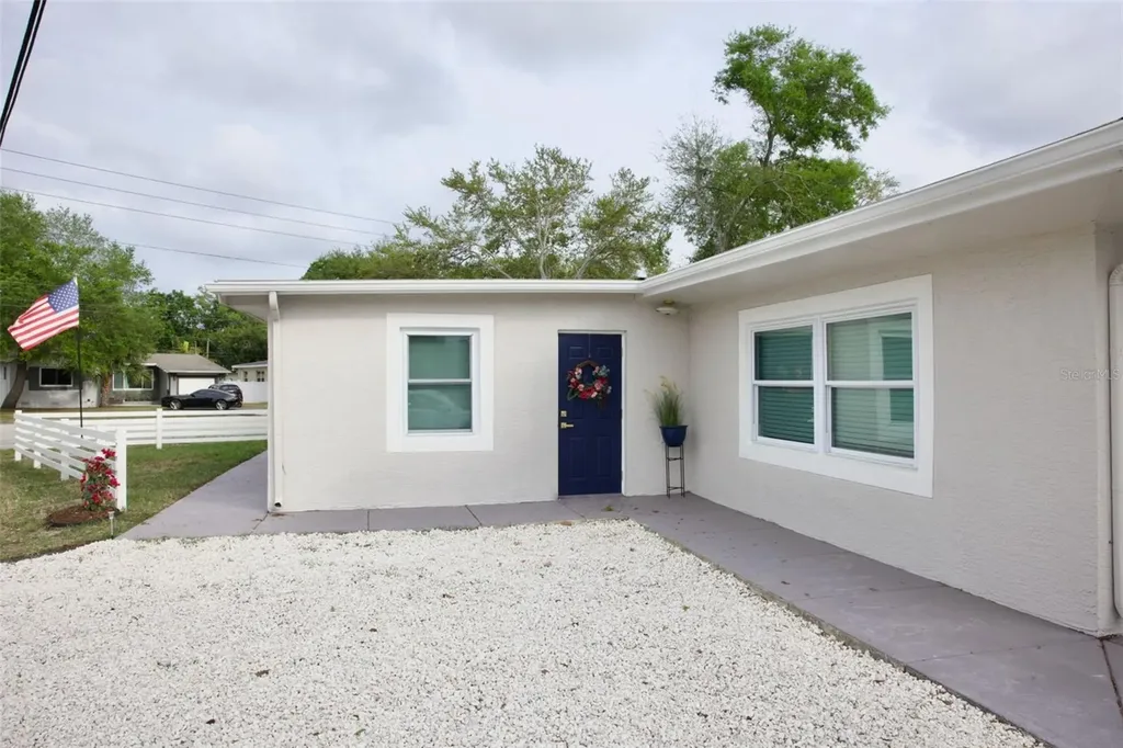 4580 16th Street N St Petersburg FL 33703